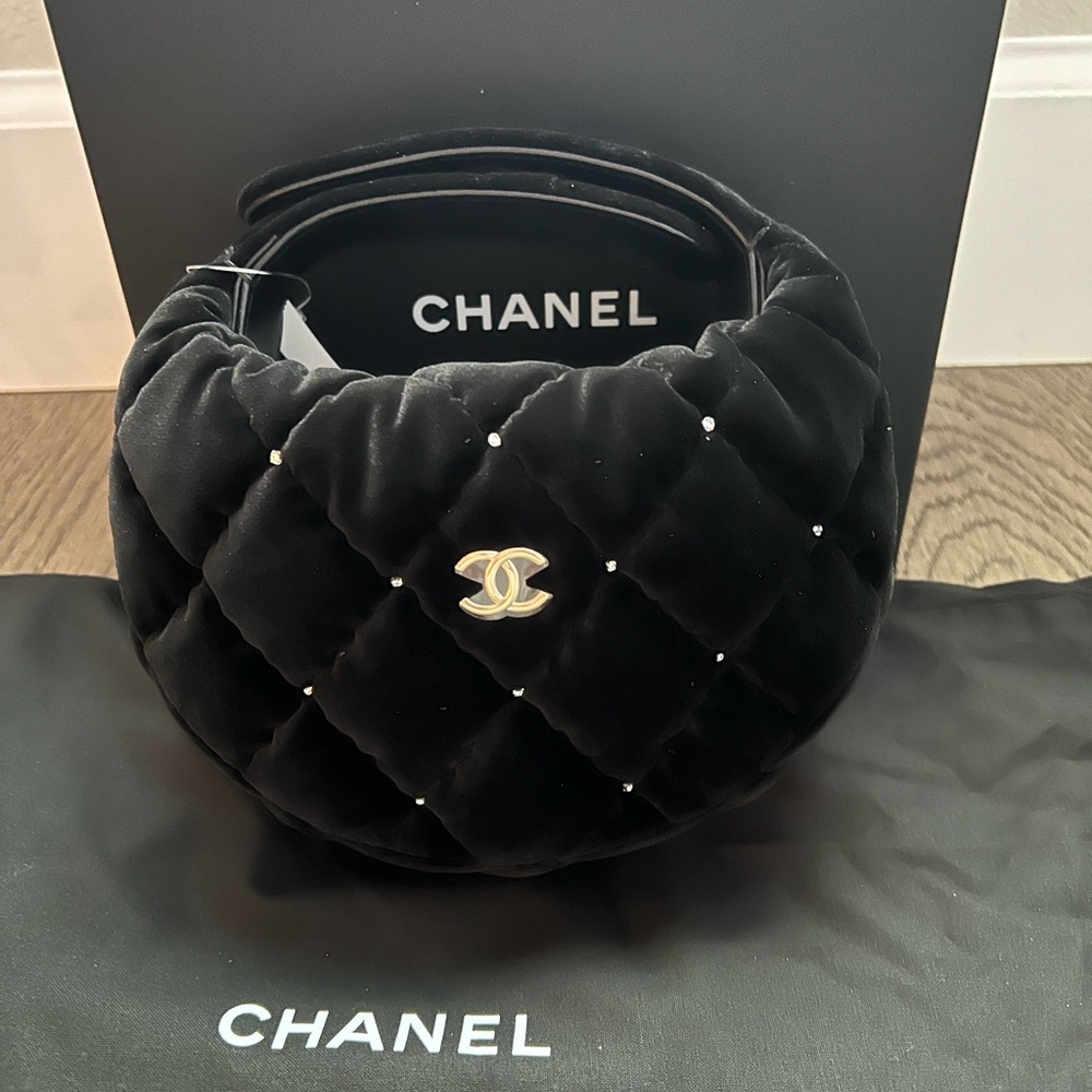 Chanel 25k black velvet crystal bag purse slg cc logo
